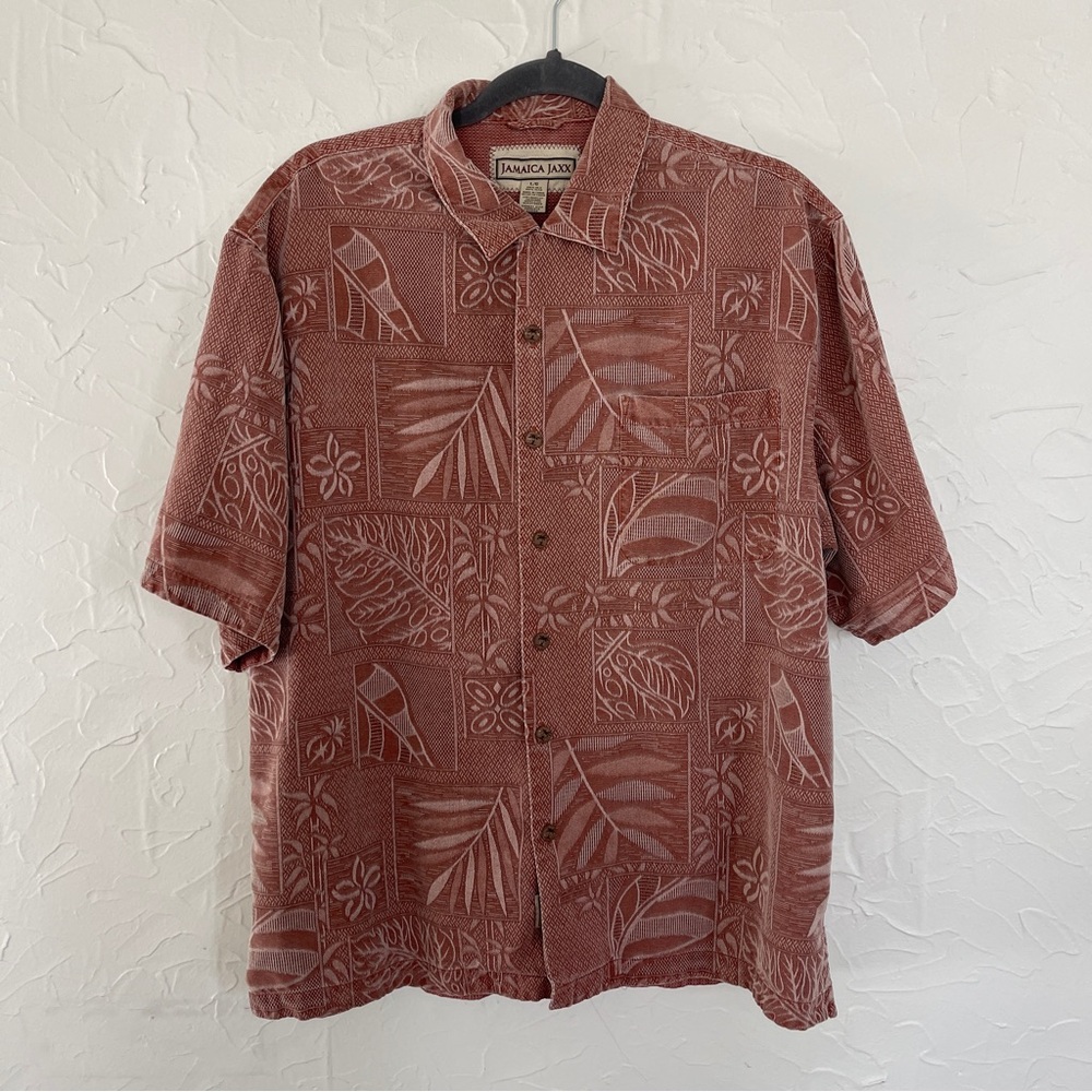 Jamaica Jaxx Hawaiian 100% Silk button down short sleeve shirt. Size Large